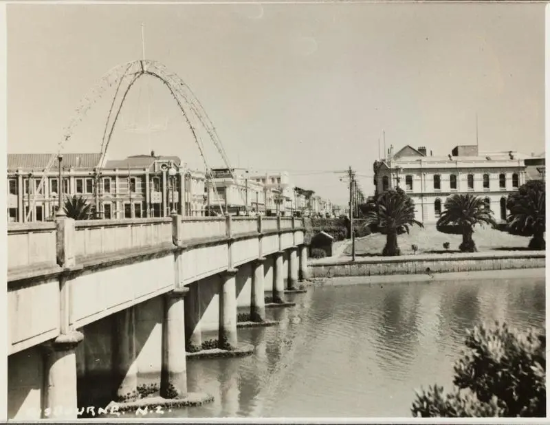 Gladstone Road Bridge