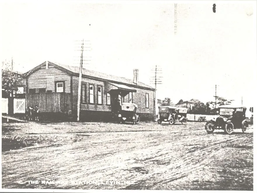 Railway Station, Levin
