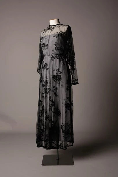 Long dress with flocked rose motifs