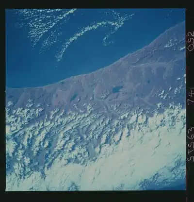 STS063-741-052 - STS-063 - Infrared images of the Earth