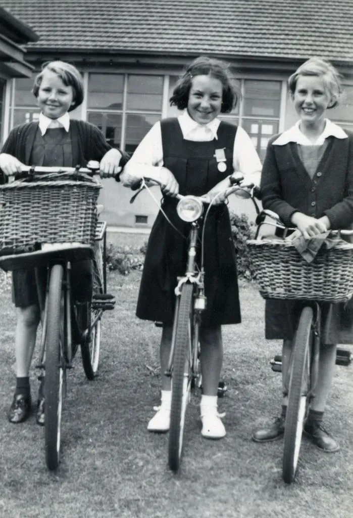 Pupils of Palmerston North Intermediate Normal with their bicycles