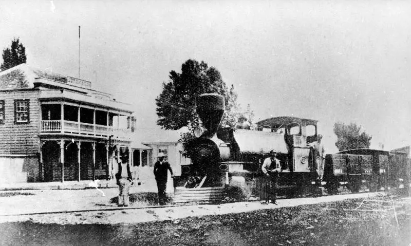 Steam train at Ngaruawahia