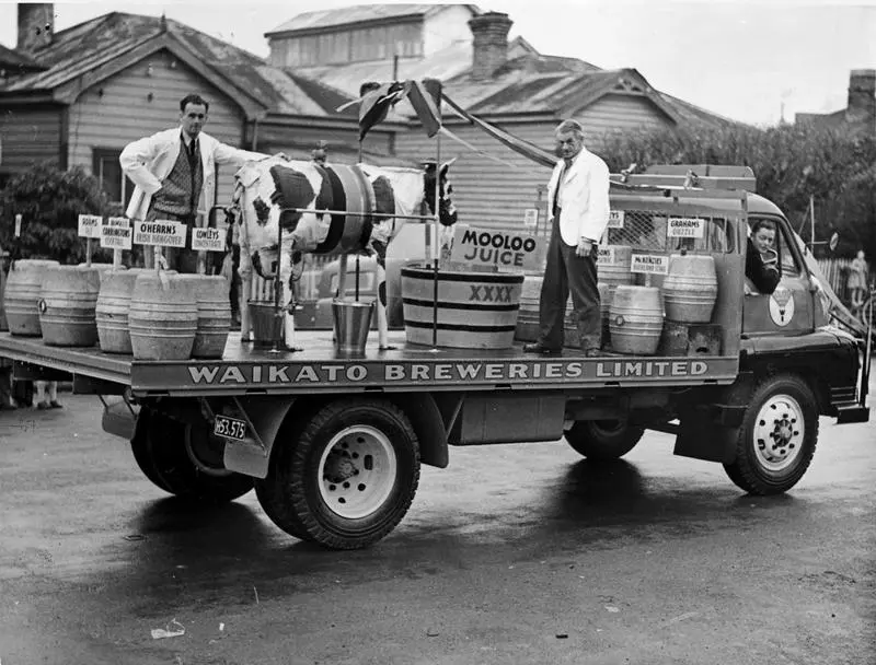A Waikato Breweries Mooloo Parade float