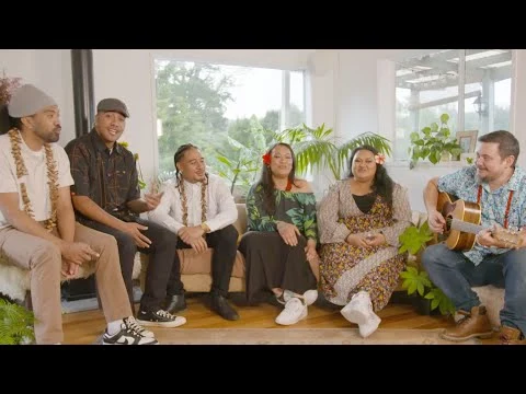 O Le Taualuga - Island Vibes