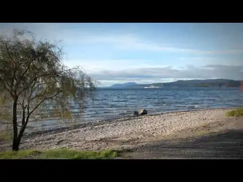 Volcanic Lake Taupō - Roadside Stories