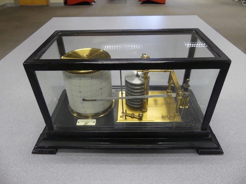 Barograph