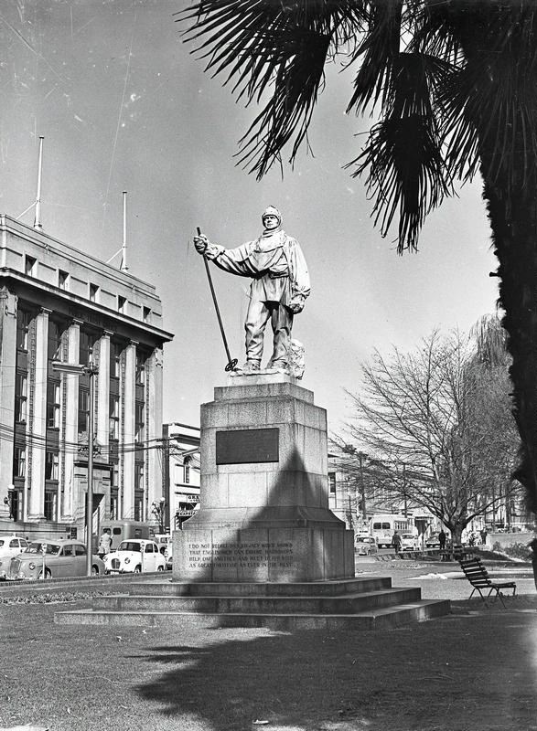 Memorial. Statue. Captain Robert Falcon Scott Antarctic Explorer, Carved by his Widow Frances. Never Quite completely finished. On the Right Bank of the Avon River. Corner of Oxford Terrace and Worcester Street. Christchurch, Canterbury, New Zealand - His Words Carved on Plinth. I do not regret this journey, which shows that Englishmen can endure hardships, help one another and meet death with as great fortitude as ever in the past.
