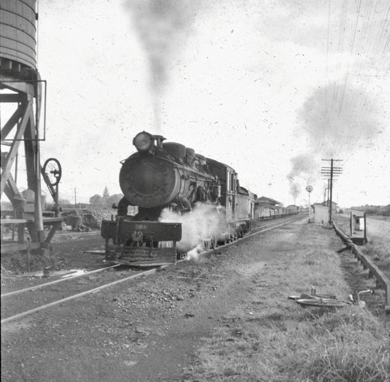 Railway. Steam Locomotive Class "B " 304, 4-8-0. New Zealand.