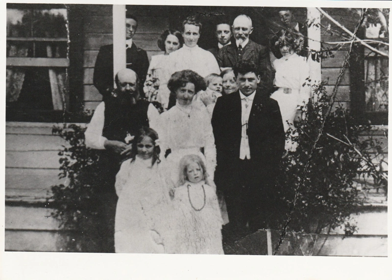 The Smythe/Brickell family on the steps of their Moore Street house.