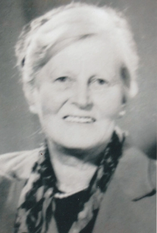 Winifred Litten (nee Bates) in 1950