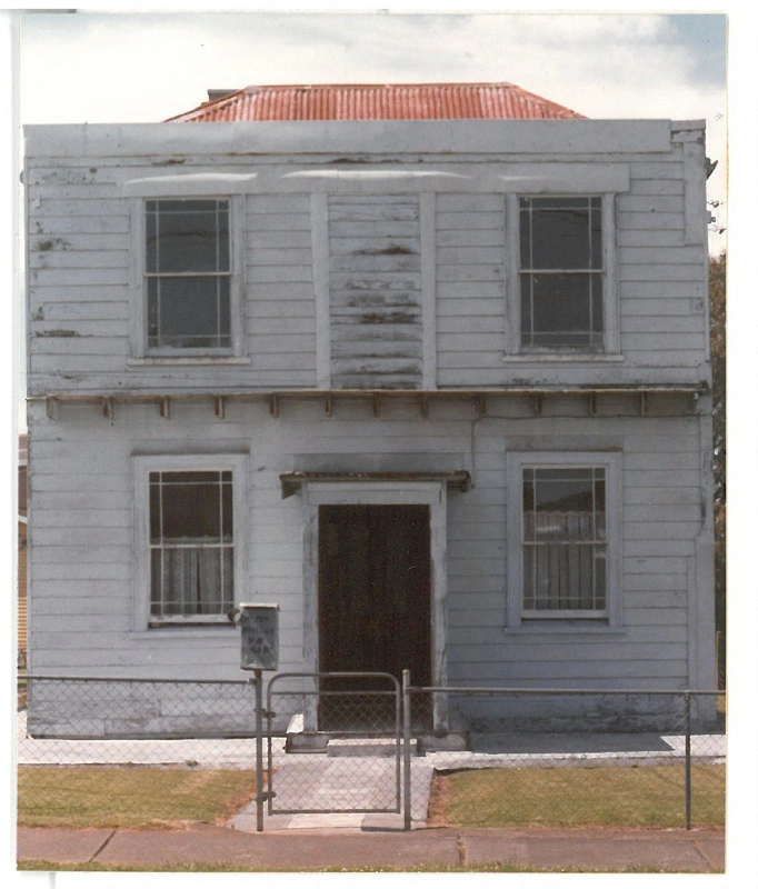 Former Loombs Hotel on Kings Road, Panmure