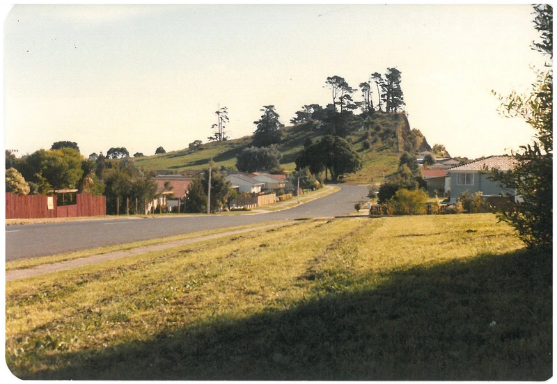 Pigeon Mountain from the road.