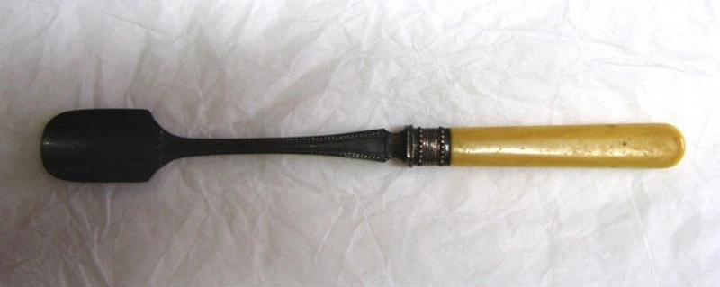 Cheese scoop