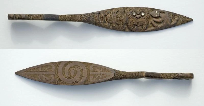 Totara Hoe (waka paddle)