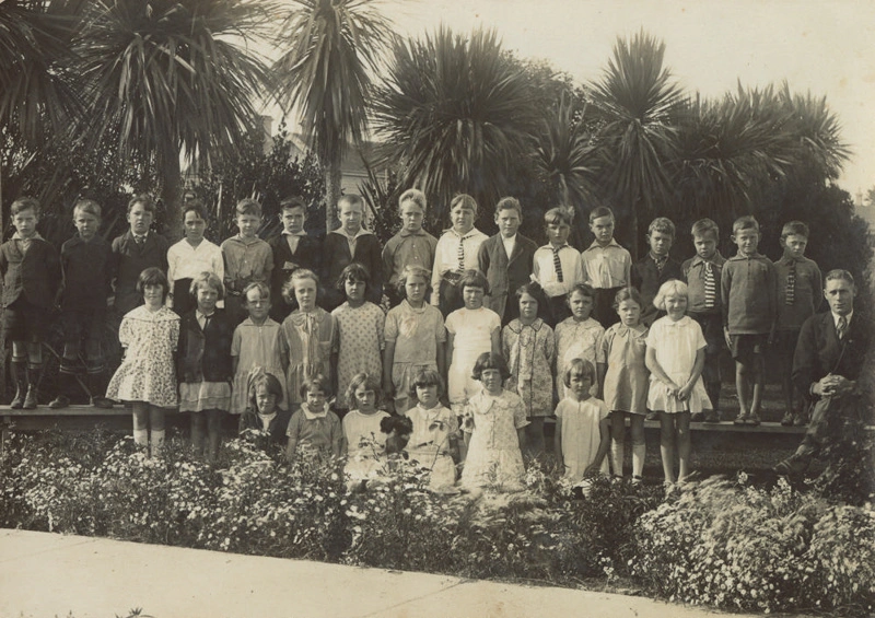 Photograph, Wyndham School, Std 1 & 2