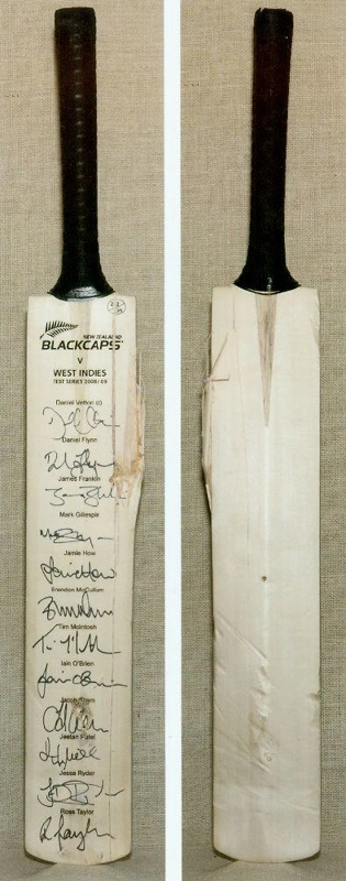 Cricket Bat: Autographed, New Zealand BLACKCAPS v West Indies, Test Series 2008/09