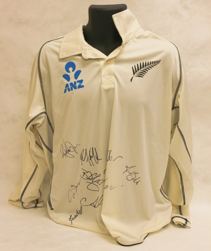 Signed BLACKCAPS Test Shirt, 2013-2014