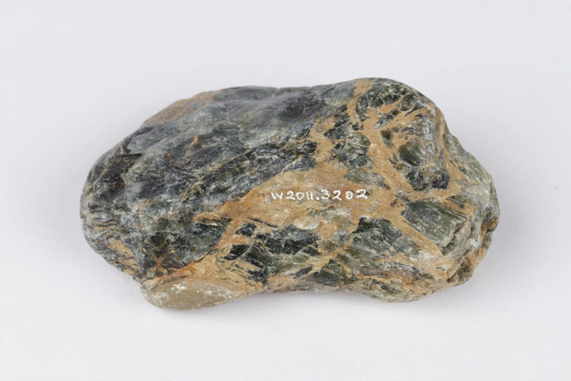 Pounamu piece, Takiwai/tangiwai, Bowenite