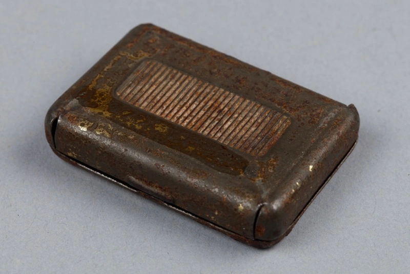 Tin, Match tin, Wax vestas