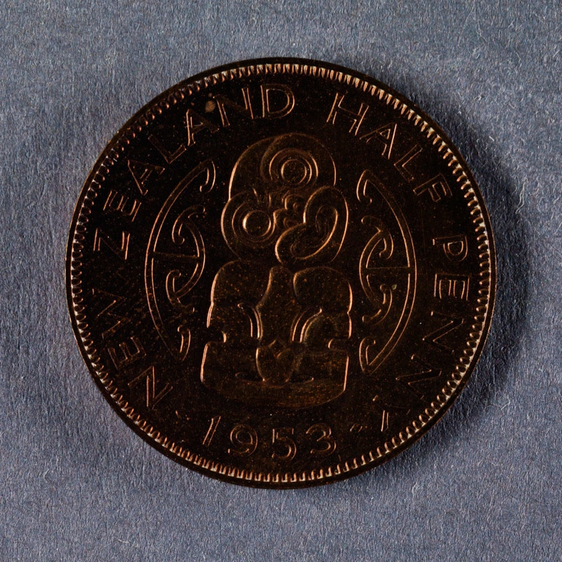 Reserve Bank of New Zealand 1953 Half Penny First Portrait