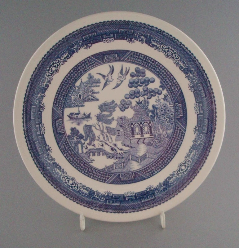 Dinner plate - Blue Willow pattern