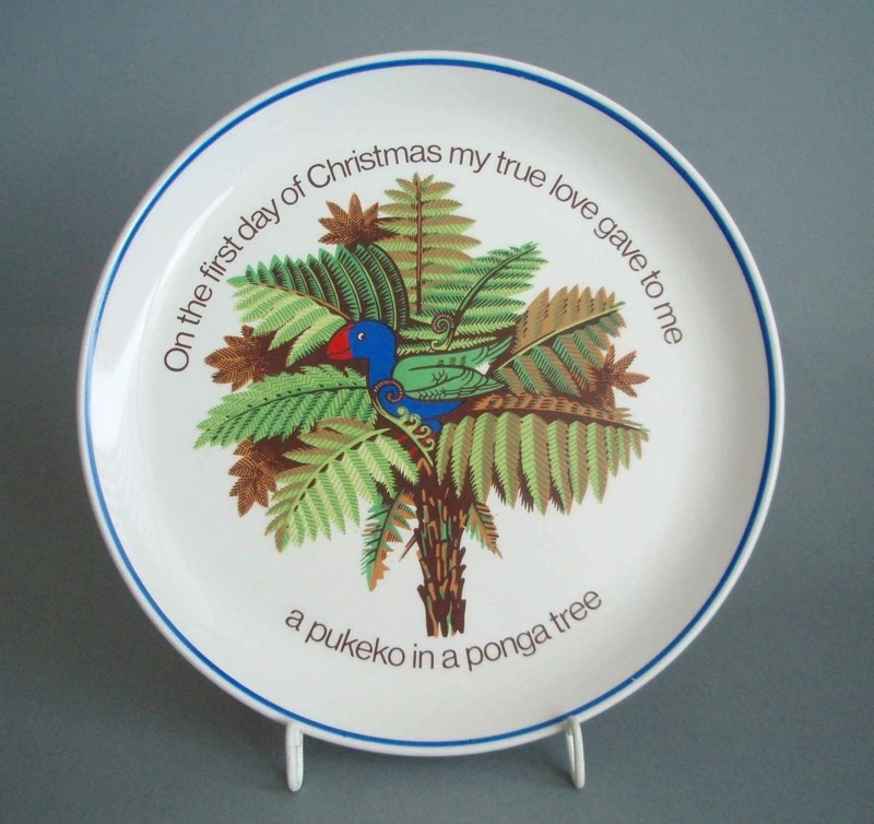 Plate - pukeko in a ponga tree
