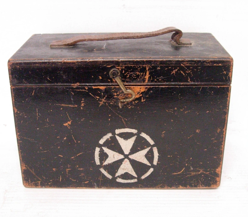 St. John's Wooden Carry Case