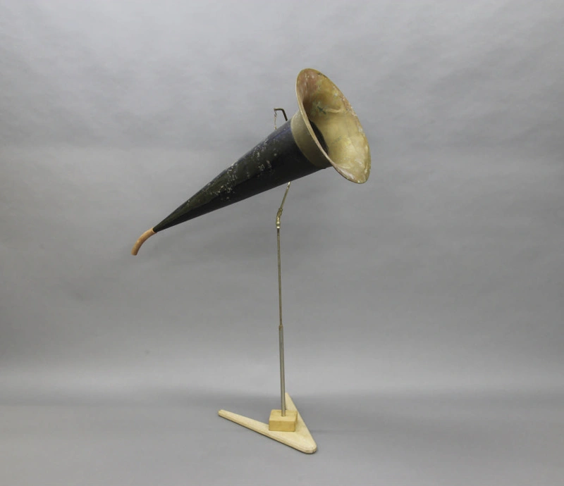 Phonograph Horn Crane