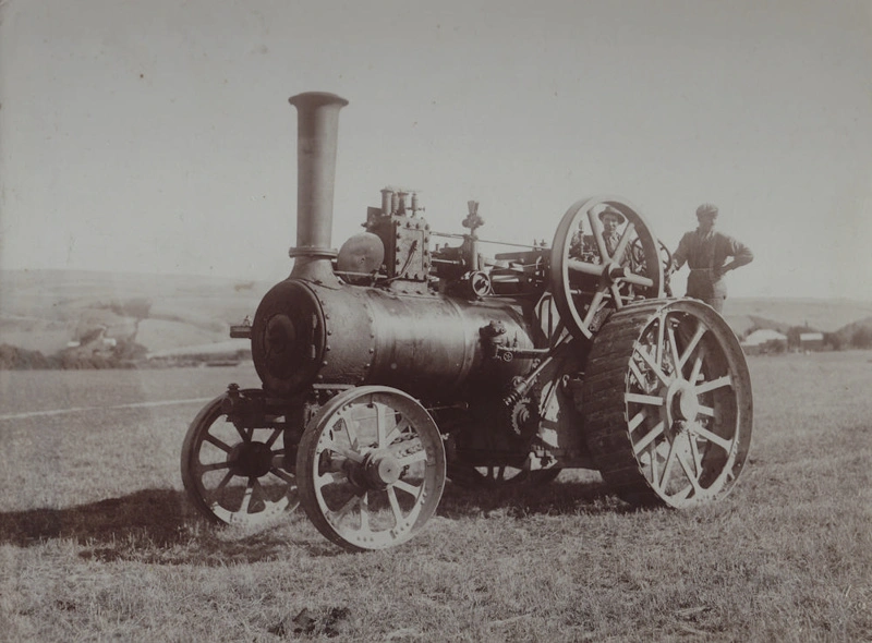 Photograph [Traction Engine on farm]