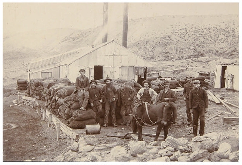 Photograph, Excelsior coal mine, Bannockburn Creek