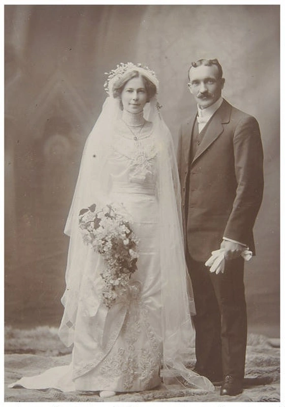 Photograph, Wedding day Mr and Mrs James Varcoe