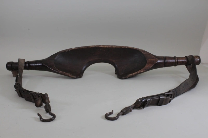 Shoulder Yoke