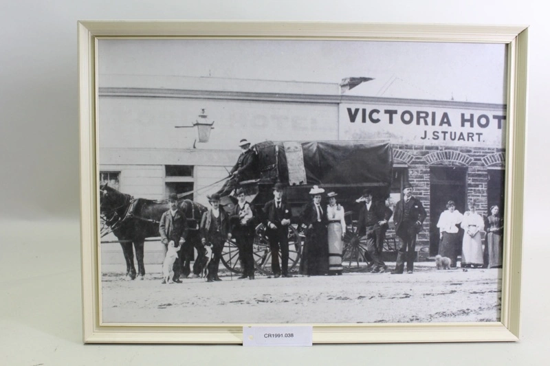 Photograph, Victoria Hotel, Cromwell