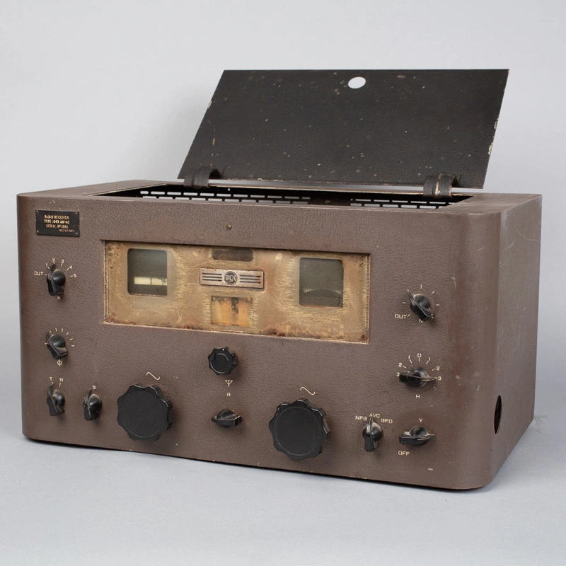 Radio, RCA AR77 Receiver
