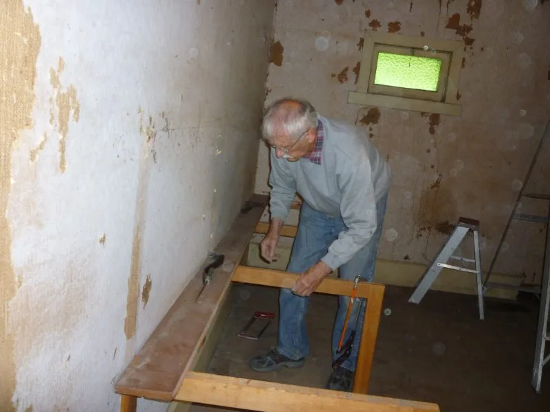 Wallpaper Removal