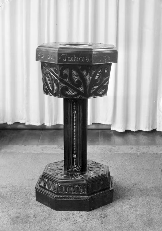 Bishop Bennett Font