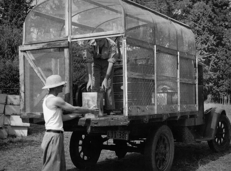 Mobile Honey Extractor