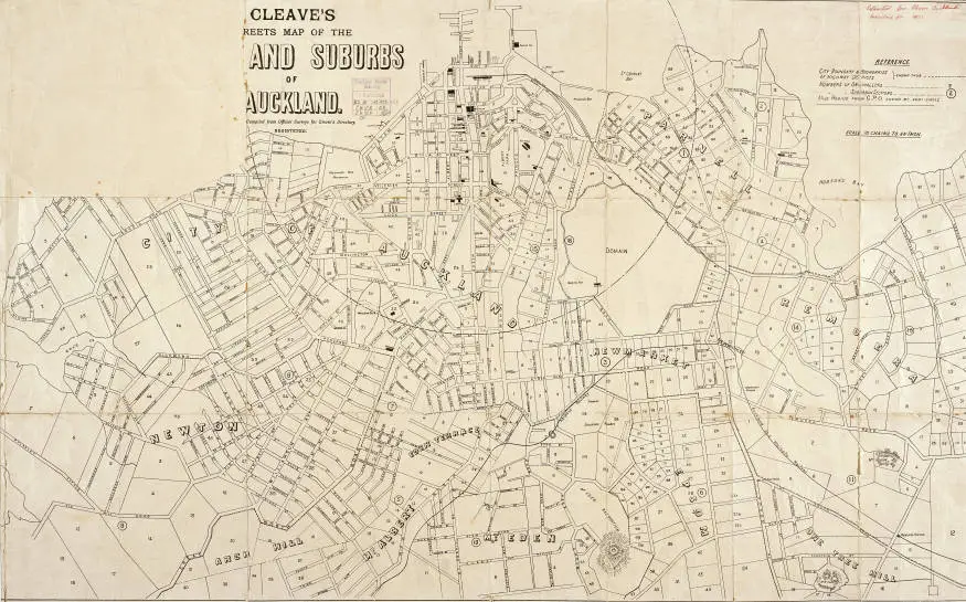 Cleave's streets map of the city and suburbs of Auckland, expressly compiled from official surveys for Cleave's directory