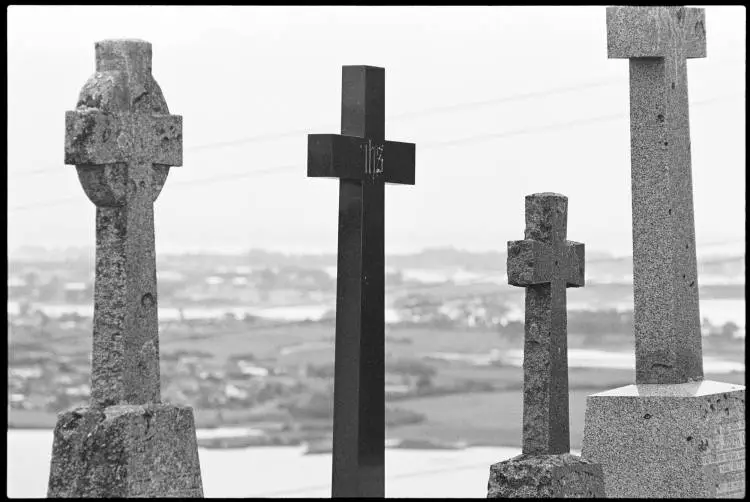 Hillsborough Cemetery, 1989