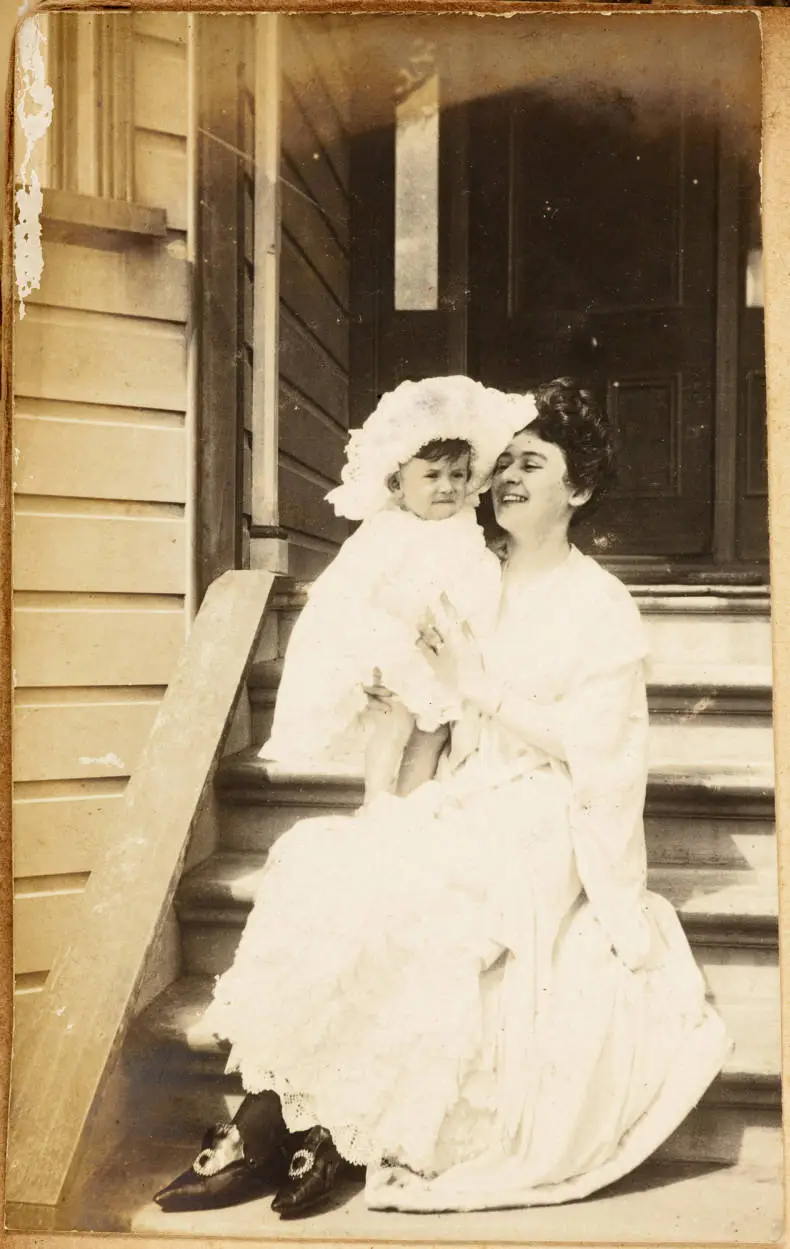 Zoe Thorne George with Stuart Colbeck, 1906