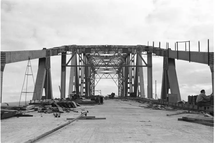 Construction of the Auckland Harbour Bridge, 1958