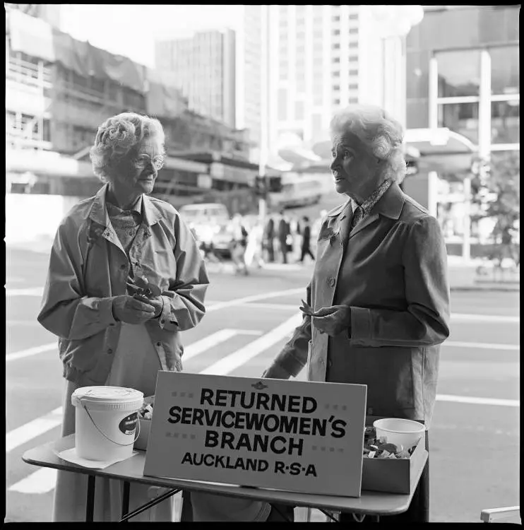 Anzac Day poppies, Queen Street, 1990