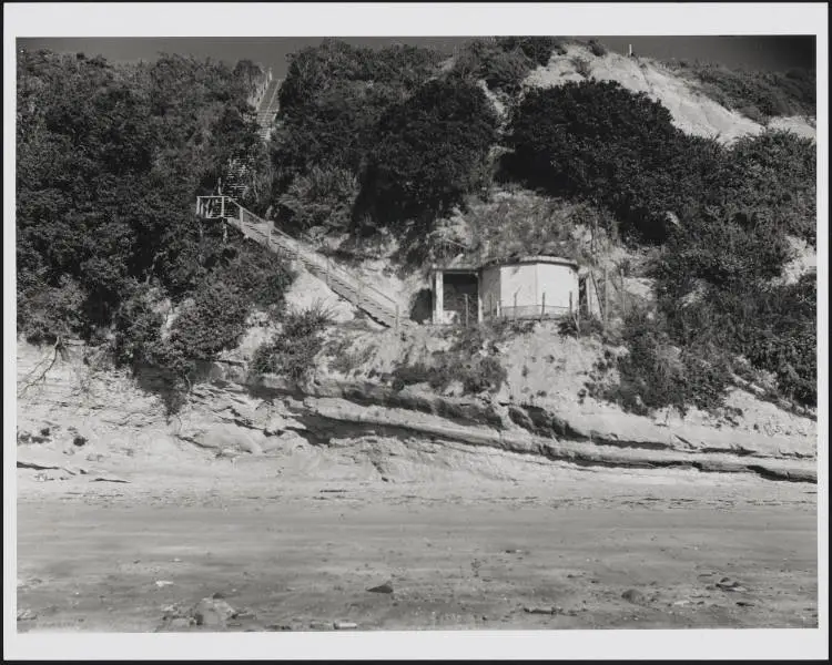 Castor Bay Battery searchlight emplacement, 1944