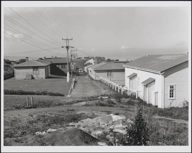 Castor Bay Battery military barracks, 1944