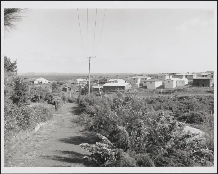 Castor Bay Battery army barracks, 1944