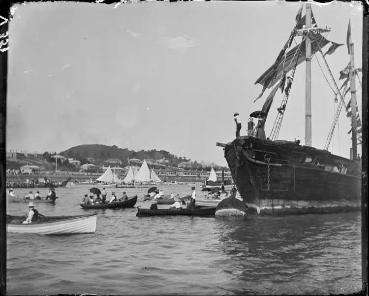 North Shore Regatta, Devonport, 1898