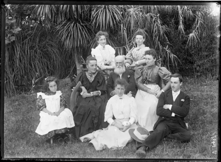 Vaile family in the garden of The Avenue, Karangahape Road, 1905