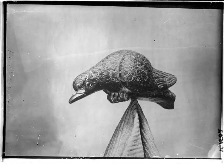 Carved bird Korotangi
