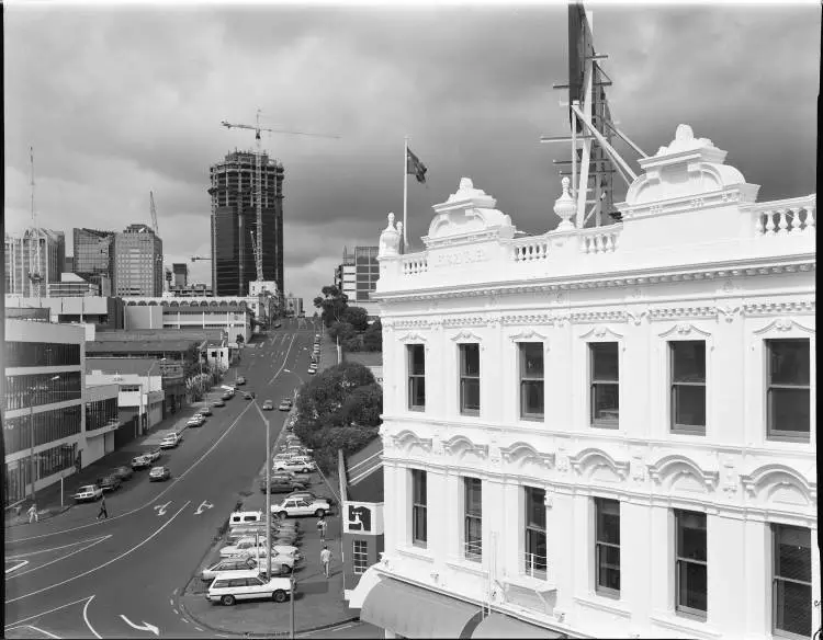 Leopard Tavern, Drake Street, Auckland Central, 1990