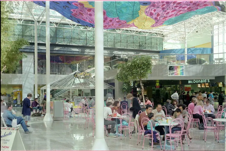 Chase Plaza, Albert Street, Auckland Central, 1990